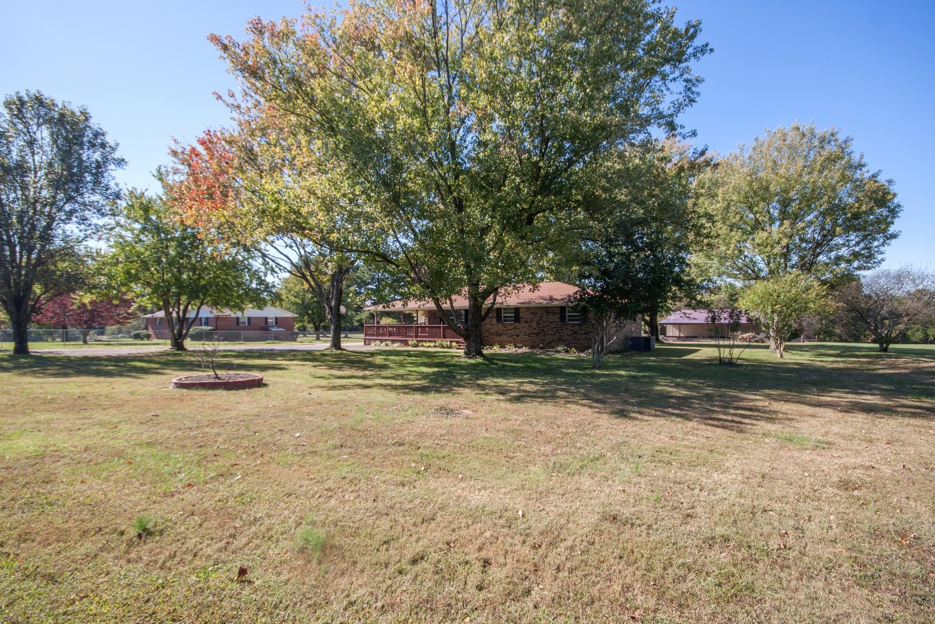 180 Dorris Road Portland, TN 37148 - Photo 2 of 19 a view of backyard with green space
