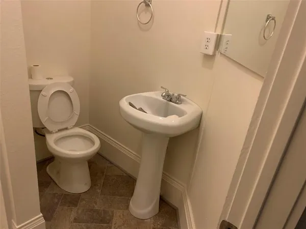 $399,000 | 617 West Gandy Street, Denison, TX 75020