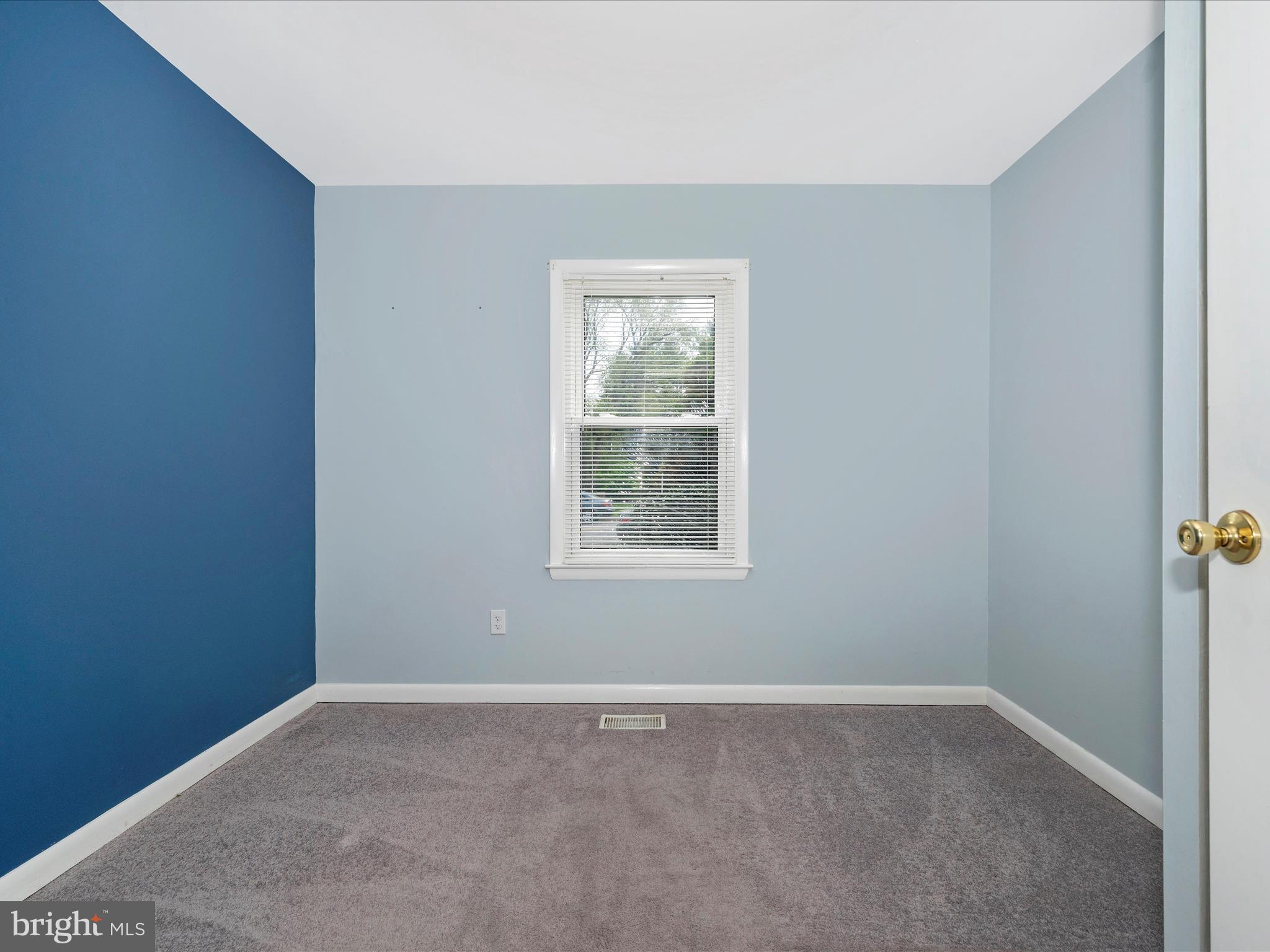 337 Walgrove Road Reisterstown, MD 21136 - Photo 28 of 51 Bedroom 3