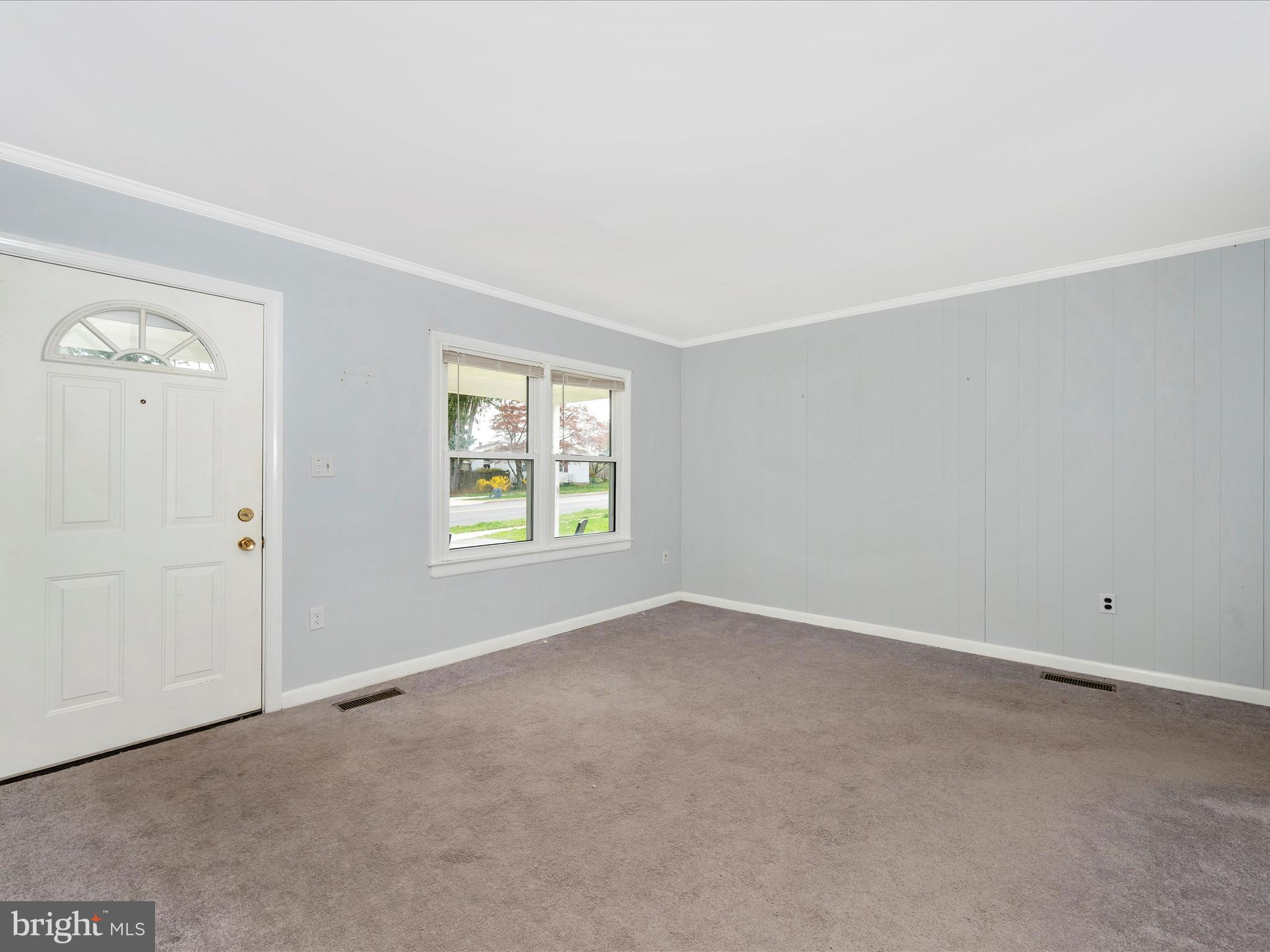 337 Walgrove Road Reisterstown, MD 21136 - Photo 5 of 51 Living Room