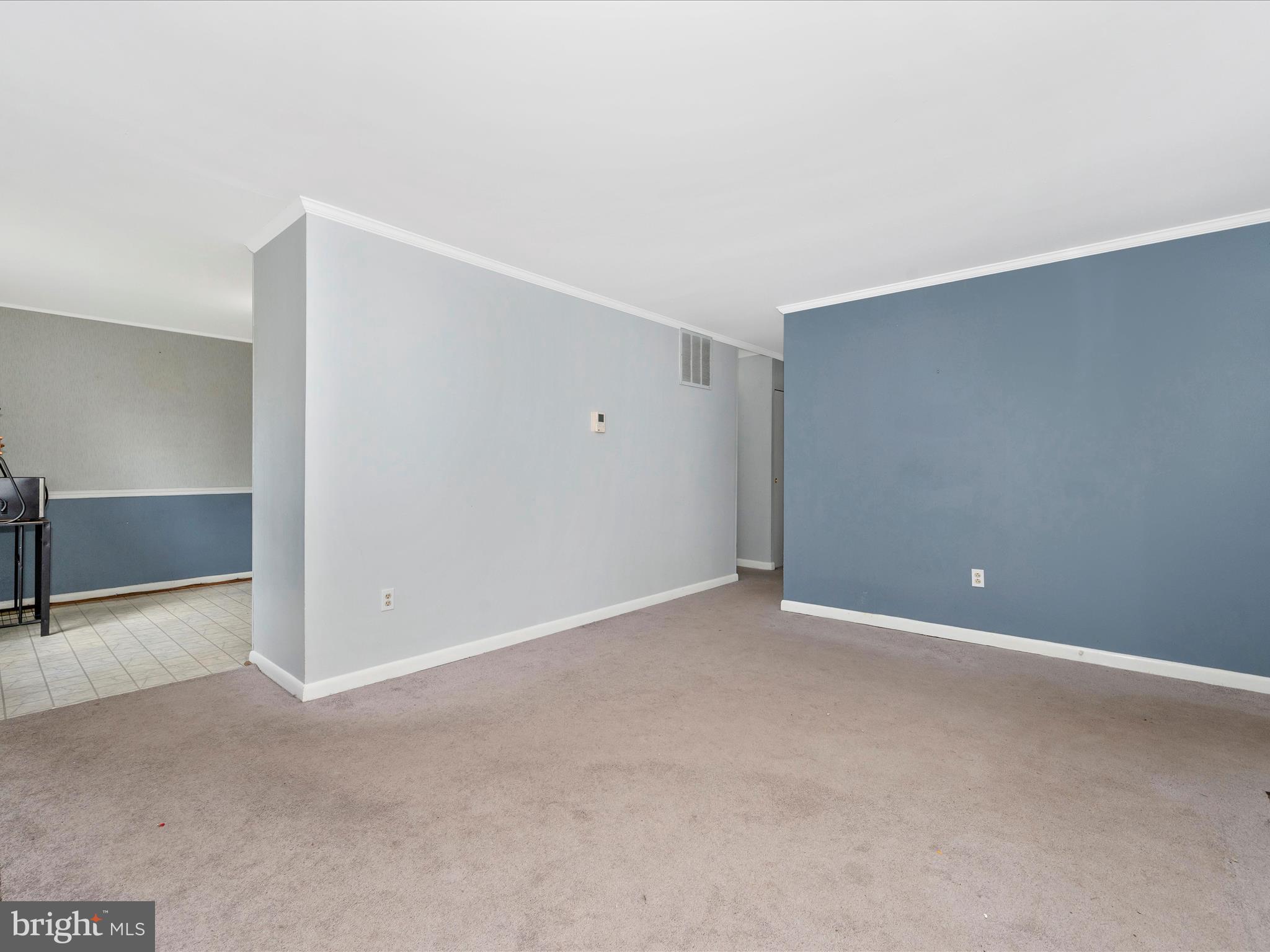 337 Walgrove Road Reisterstown, MD 21136 - Photo 8 of 51 Living Room