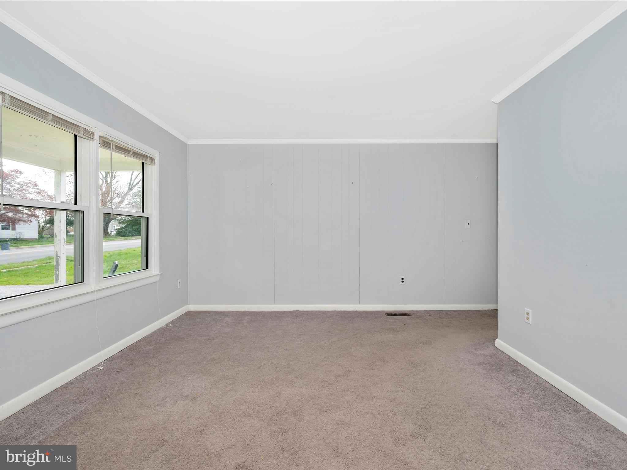 337 Walgrove Road Reisterstown, MD 21136 - Photo 10 of 51 Living Room