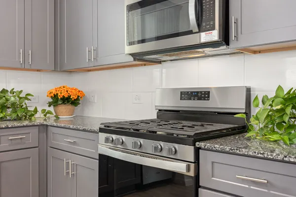 $300,000 | 16907 Elm Grove Road, Conroe, TX 77302