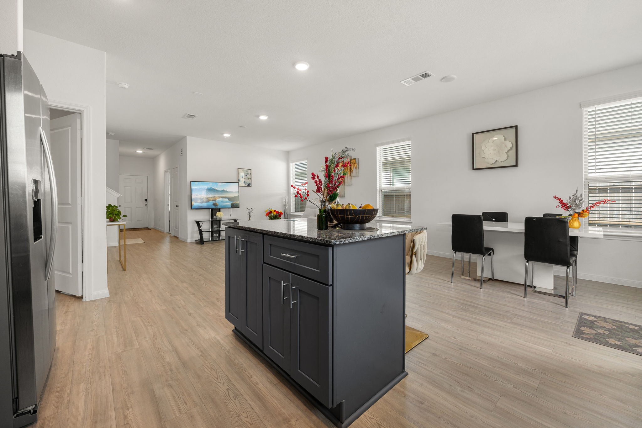 16907 Elm Grove Road Conroe, TX 77302 - Photo 14 of 50 Kitchen