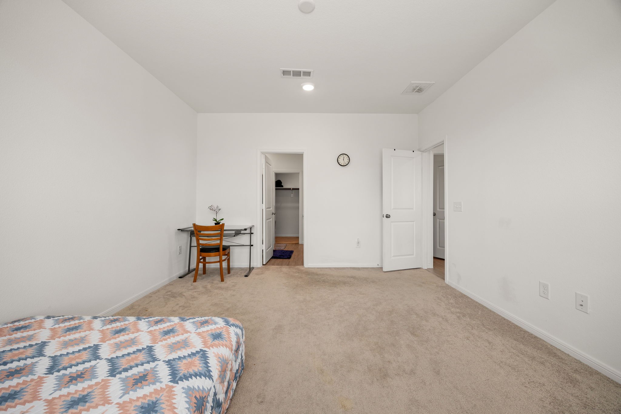 16907 Elm Grove Road Conroe, TX 77302 - Photo 20 of 50 Primary suite