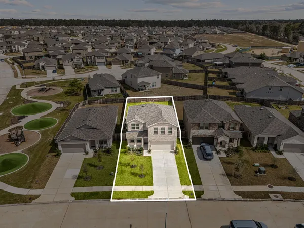 $300,000 | 16907 Elm Grove Road, Conroe, TX 77302