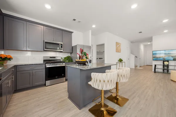 $300,000 | 16907 Elm Grove Road, Conroe, TX 77302