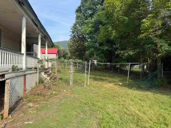 $79,000 | 2374 Maple Avenue, Buena Vista, VA 24416