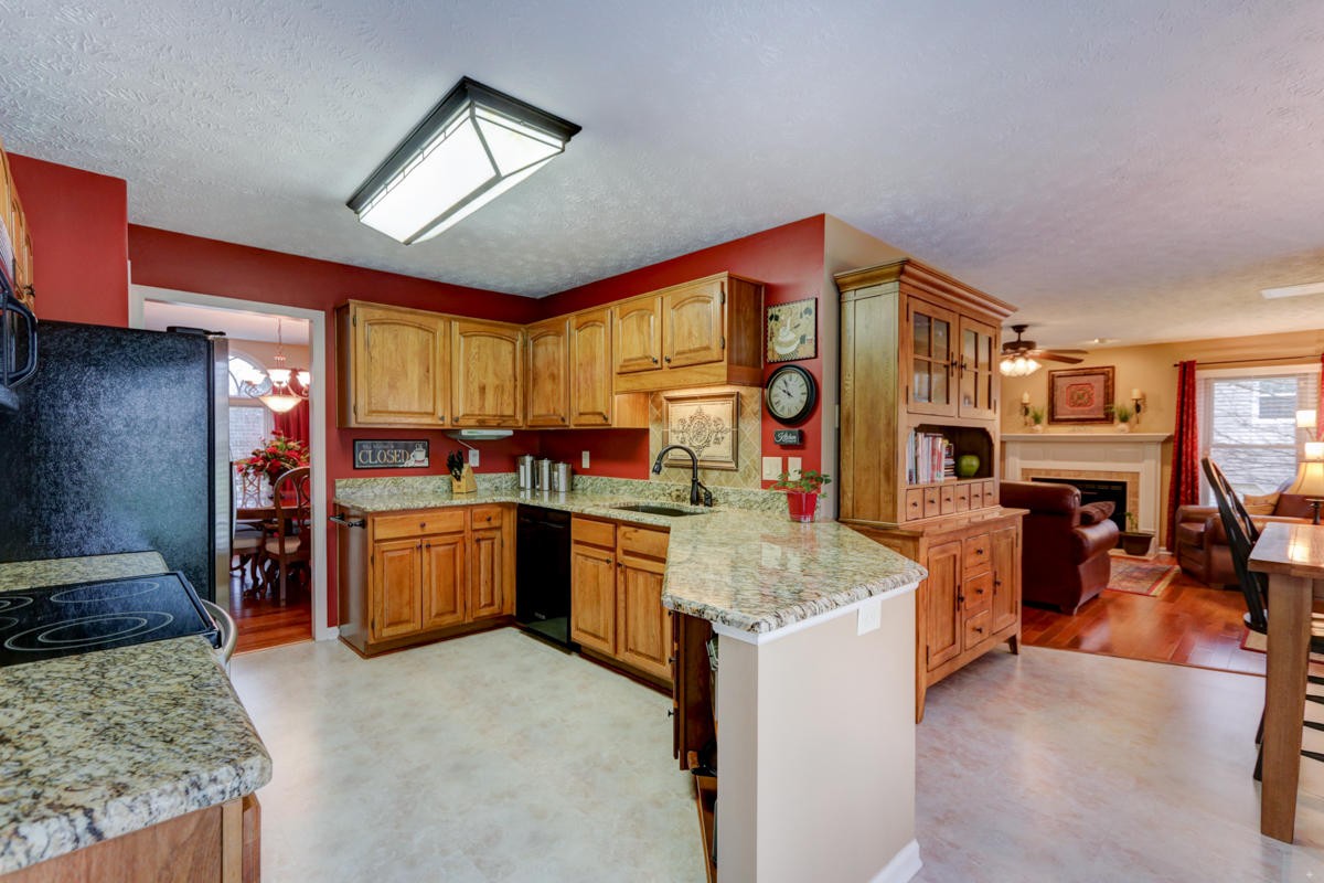 7325 Crown Road Knoxville, TN 37918 - Photo 11 of 31 Gallery Image 11