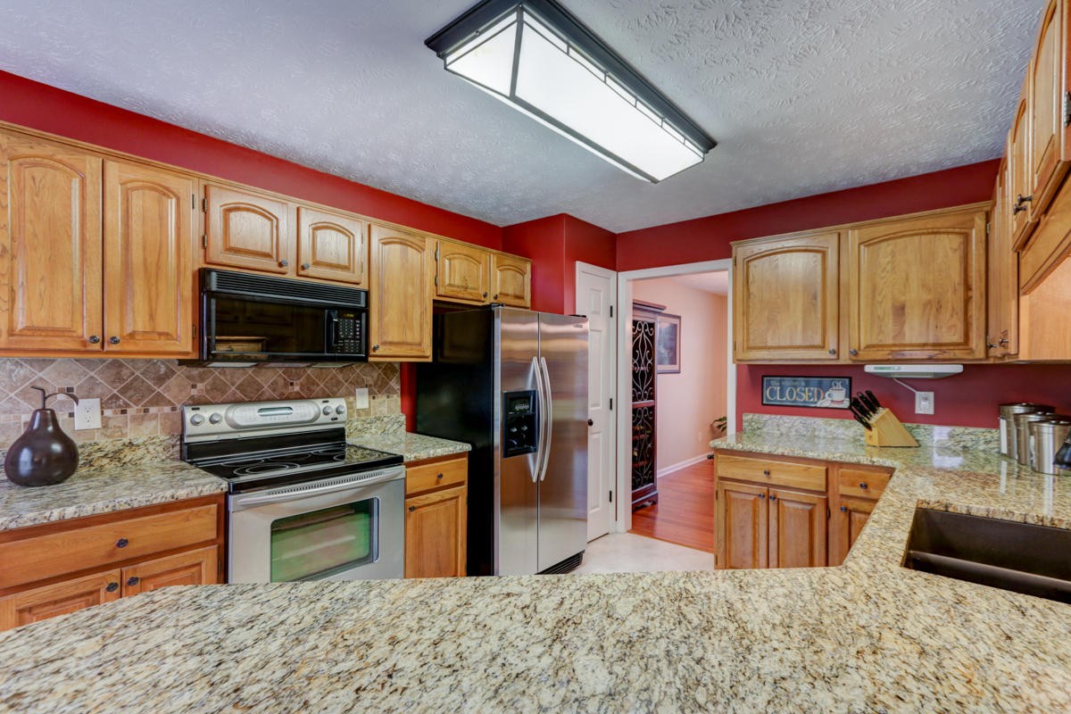 7325 Crown Road Knoxville, TN 37918 - Photo 8 of 31 Gallery Image 8