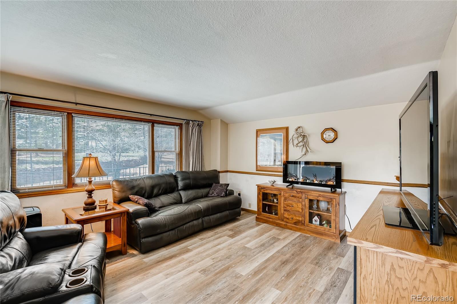 524 Wanstead Road Livermore, CO 80536 - Photo 10 of 37 Gallery Image 10