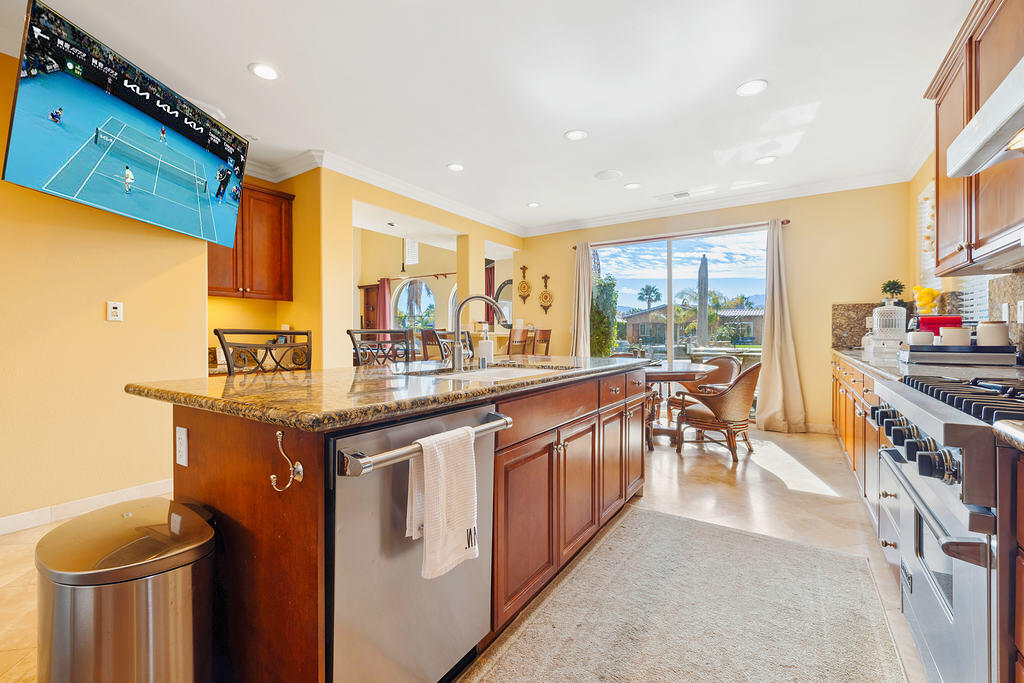 9 Via Santanella Rancho Mirage, CA 92270 - Photo 11 of 41 -14