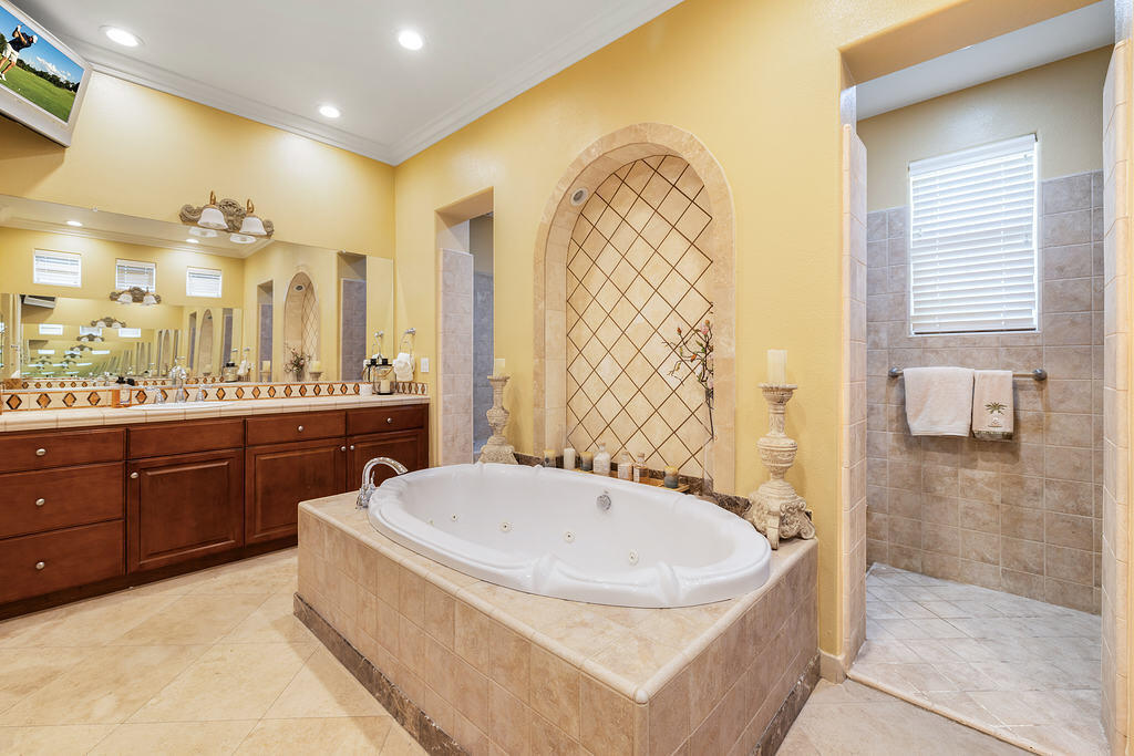 9 Via Santanella Rancho Mirage, CA 92270 - Photo 22 of 41 -23