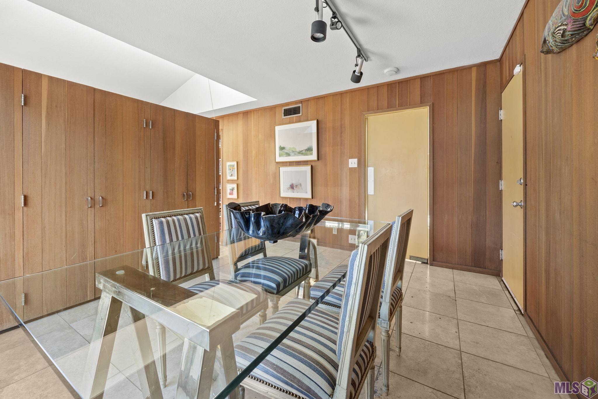 4047 Strand Drive Baton Rouge, LA 70809 - Photo 13 of 26 Gallery Image 13