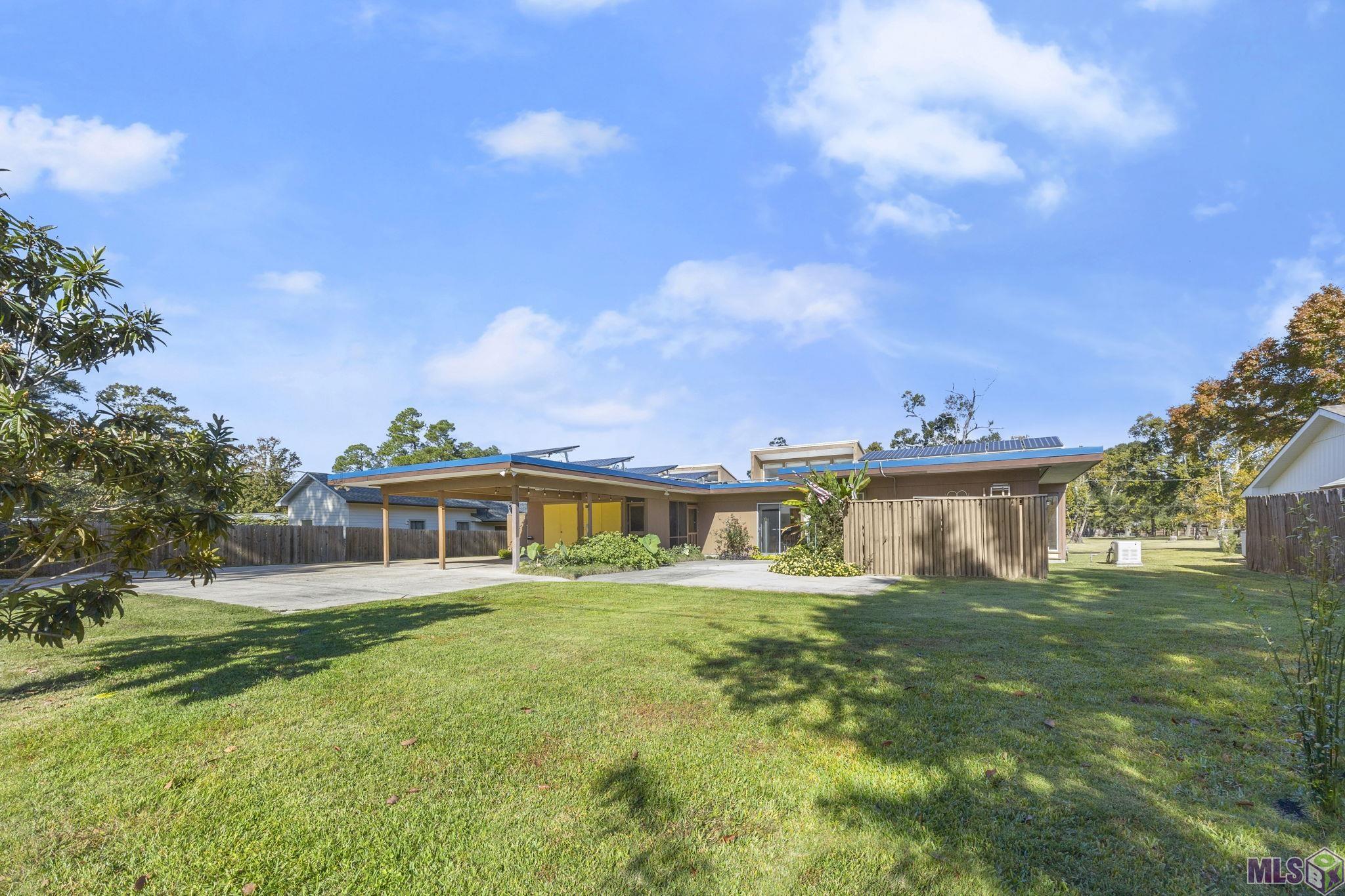 4047 Strand Drive Baton Rouge, LA 70809 - Photo 7 of 26 Gallery Image 7