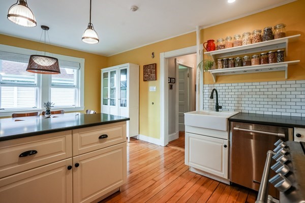 97 Montebello Road, Unit 4 Boston, MA 02130 - Photo 5 of 26