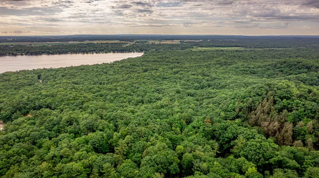 $350,000 | Avenue D Pentwater Mi 49449, Pentwater, MI 49449