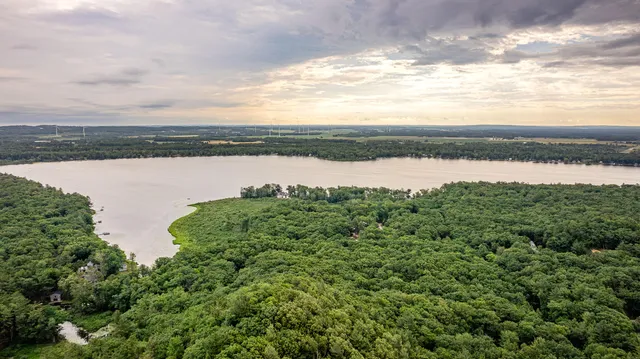 $350,000 | Avenue D Pentwater Mi 49449, Pentwater, MI 49449