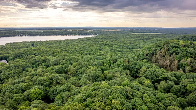 $350,000 | Avenue D Pentwater Mi 49449, Pentwater, MI 49449