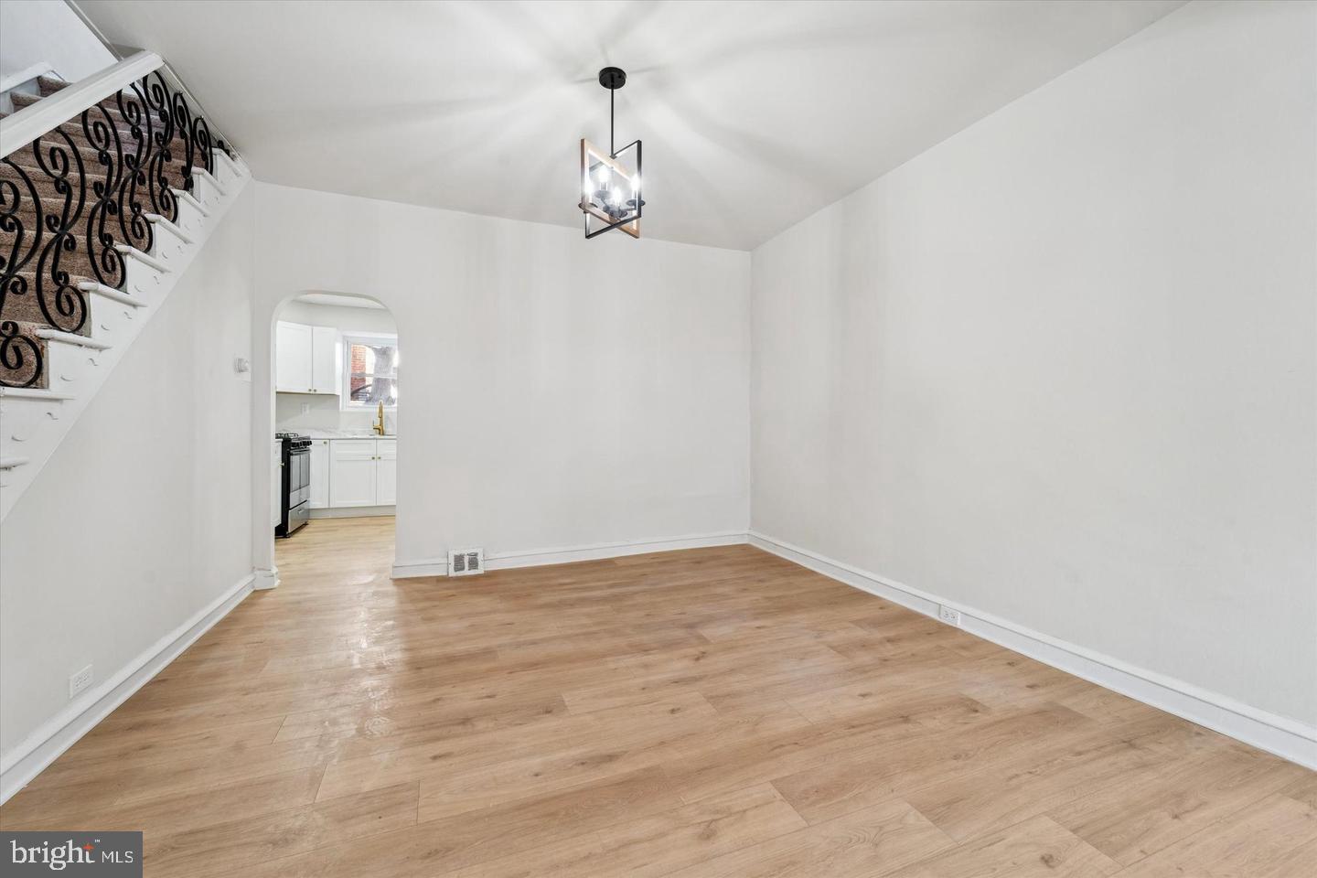 6153 Reedland Street Philadelphia, PA 19142 - Photo 7 of 16 Gallery Image 7