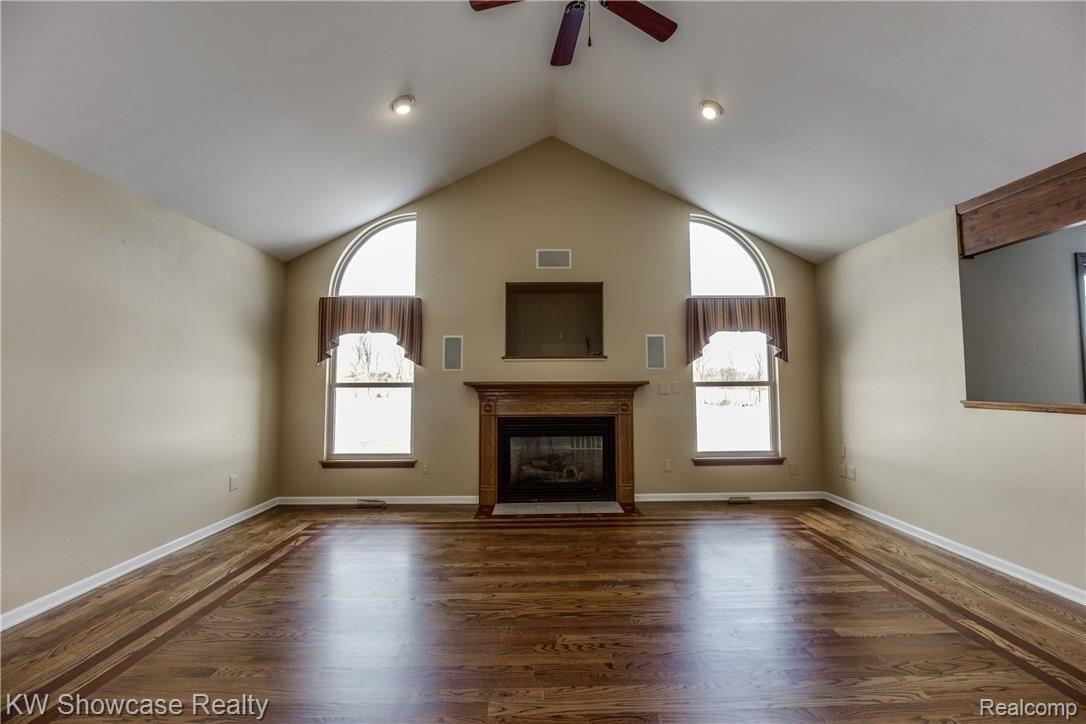 4664 Holly Lake Road Lapeer, MI 48446 - Photo 9 of 59 Interiors (8 of 40).jpg