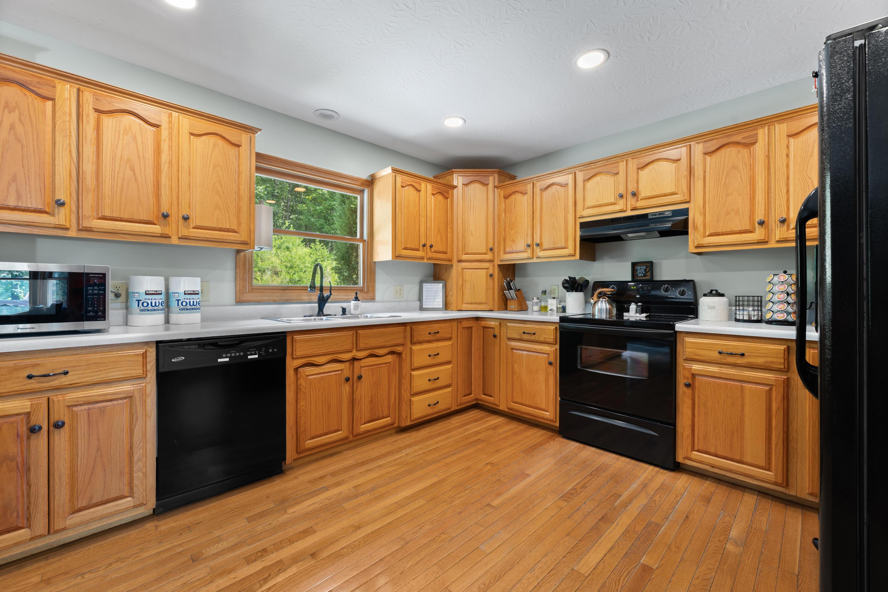 38296 Davis Chapel Road Logan, OH 43138 - Photo 5 of 34 38296DavisChapelRoad_Hommati102(2)