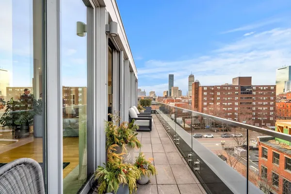 $11,000 | 7 East Springfield Street, Unit PH6, Boston, MA 02118