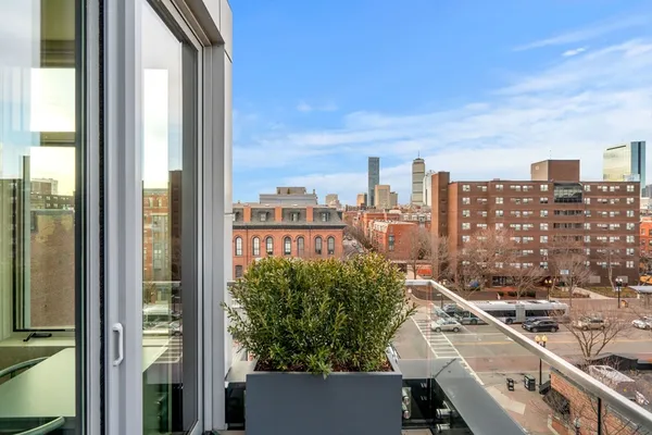 $11,000 | 7 East Springfield Street, Unit PH6, Boston, MA 02118