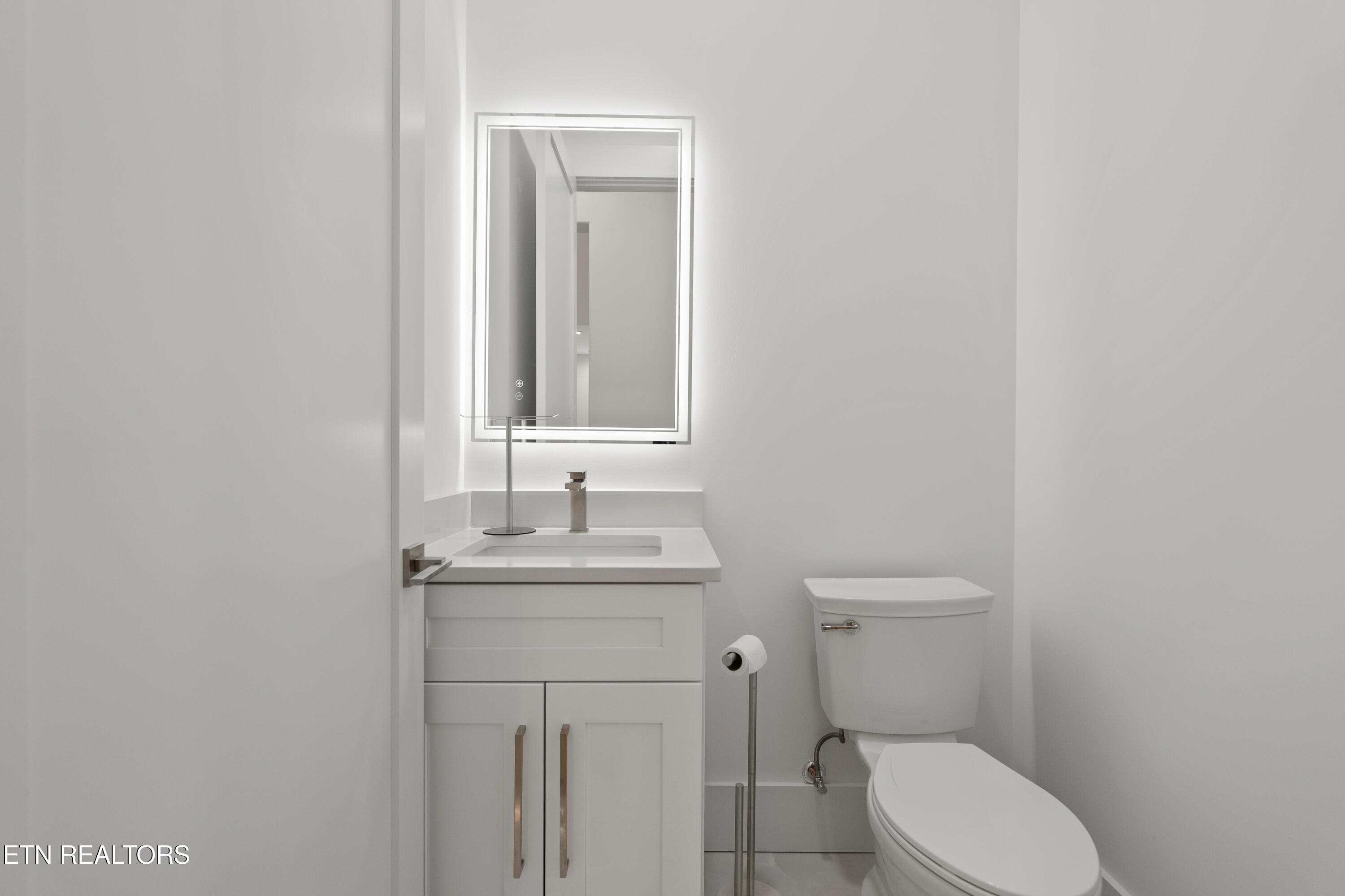 176 Saligugi Way Loudon, TN 37774 - Photo 21 of 55 Powder Bathroom