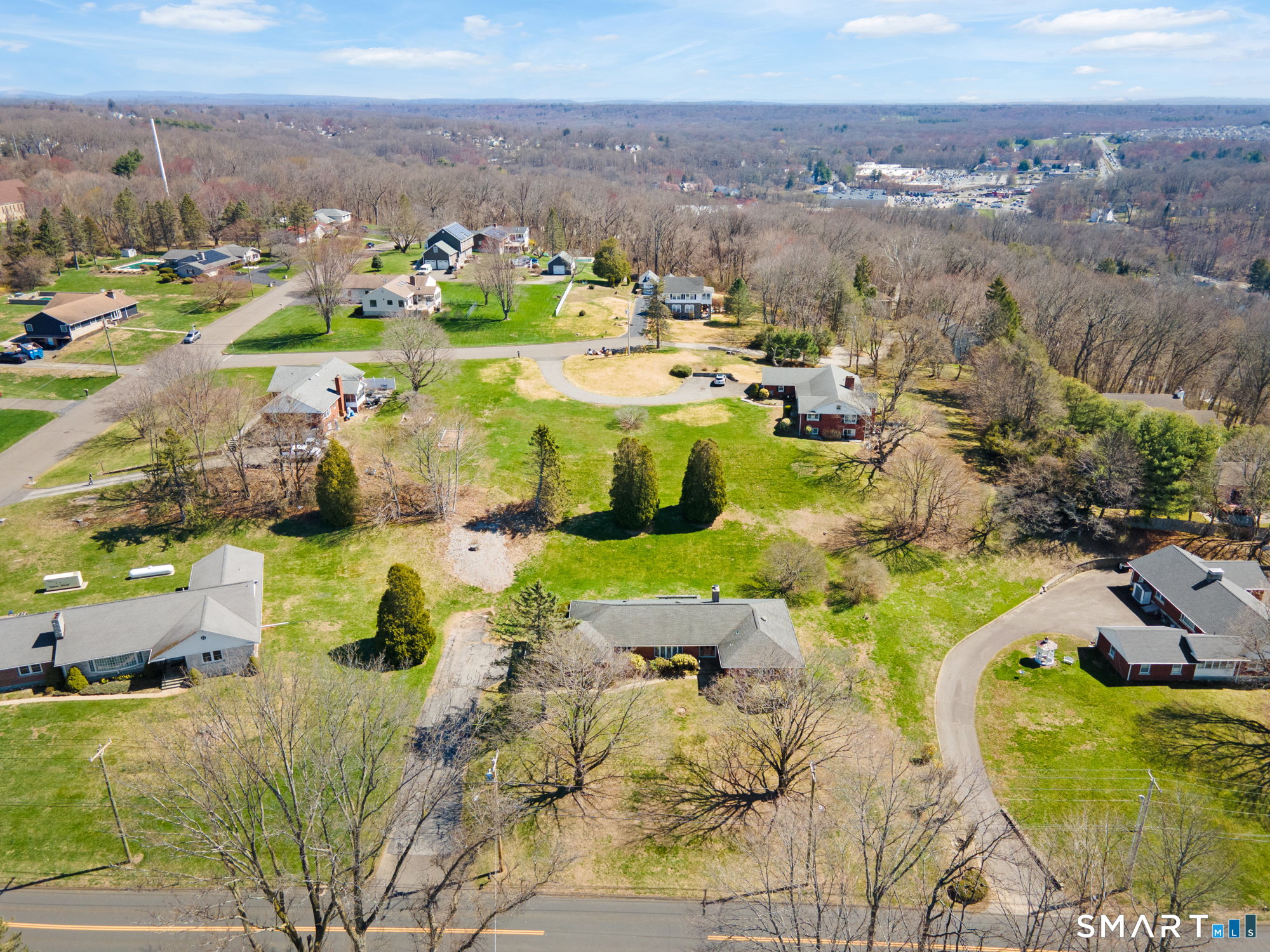 131 Sentinel Hill Road Derby, CT 06418 - Photo 5 of 40 a view of a city