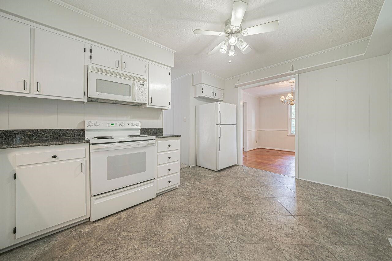 424 Chadwick Drive Raleigh, NC 27609 - Photo 9 of 30 Photo 9