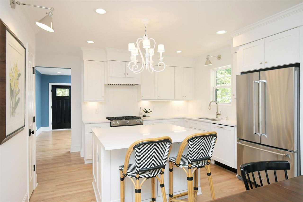 2017 Pine Drive Raleigh, NC 27608 - Photo 5 of 25 Photo 5