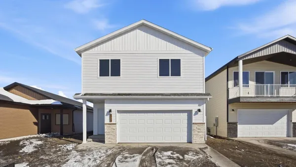 $377,317 | 6719 66th Avenue South, Horace, ND 58047