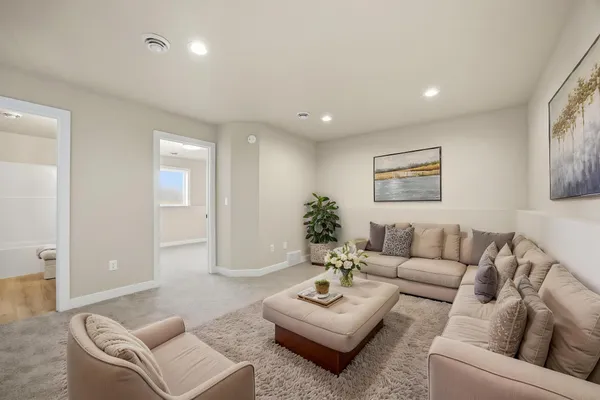 $377,317 | 6719 66th Avenue South, Horace, ND 58047