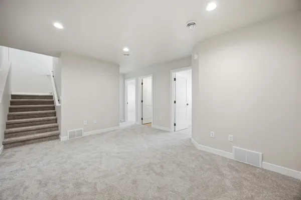 $377,317 | 6719 66th Avenue South, Horace, ND 58047