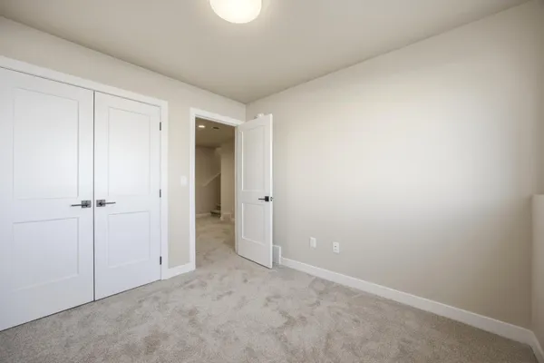 $377,317 | 6719 66th Avenue South, Horace, ND 58047