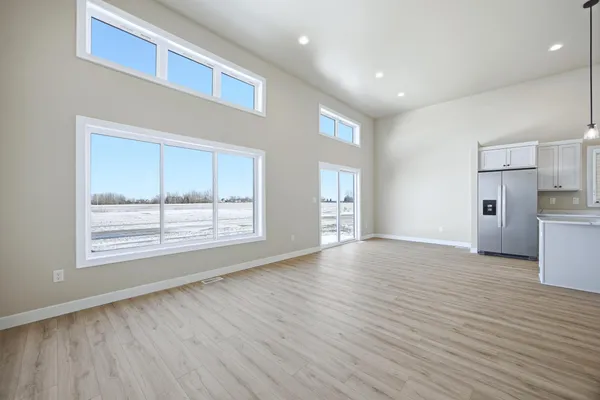 $377,317 | 6719 66th Avenue South, Horace, ND 58047