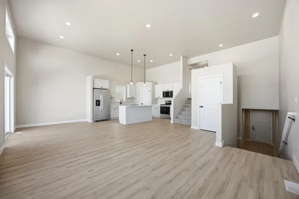 $377,317 | 6719 66th Avenue South, Horace, ND 58047