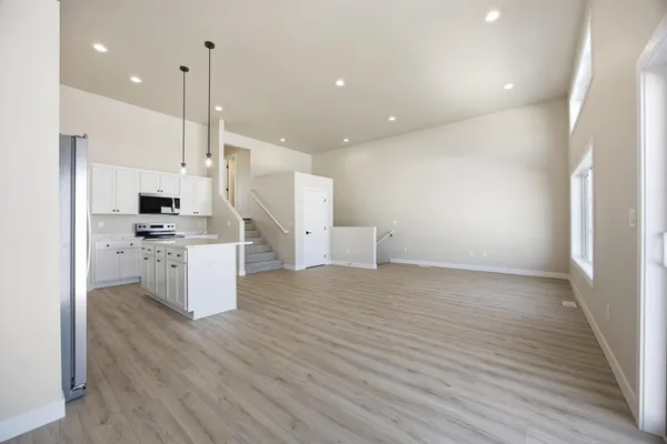 $377,317 | 6719 66th Avenue South, Horace, ND 58047