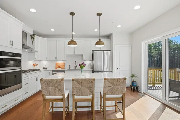 $929,000 | 11 Winslow Lane, Unit 2, North Grafton, MA 01536