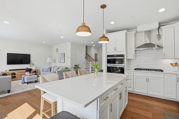 $929,000 | 11 Winslow Lane, Unit 2, North Grafton, MA 01536