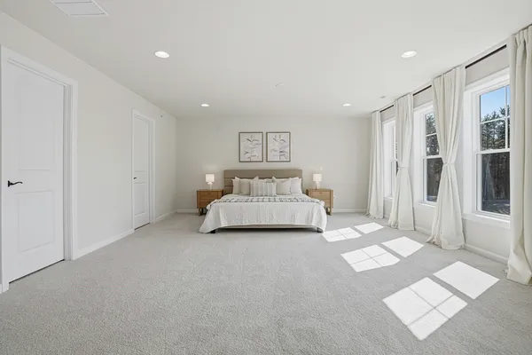 $929,000 | 11 Winslow Lane, Unit 2, North Grafton, MA 01536