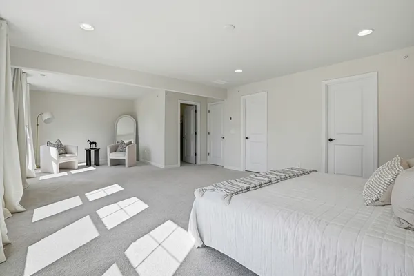 $929,000 | 11 Winslow Lane, Unit 2, North Grafton, MA 01536