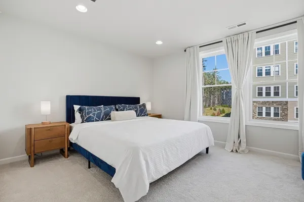 $929,000 | 11 Winslow Lane, Unit 2, North Grafton, MA 01536