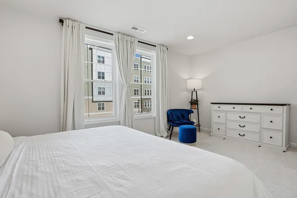 $929,000 | 11 Winslow Lane, Unit 2, North Grafton, MA 01536