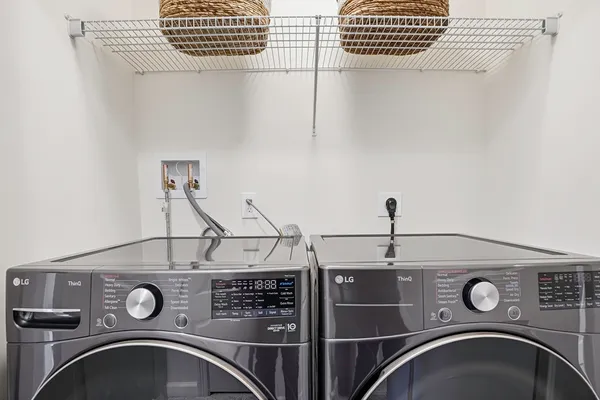 $929,000 | 11 Winslow Lane, Unit 2, North Grafton, MA 01536