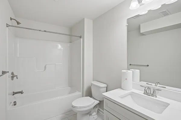 $929,000 | 11 Winslow Lane, Unit 2, North Grafton, MA 01536