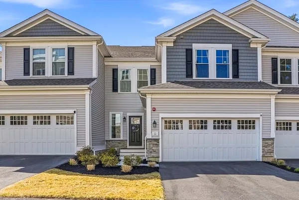 $929,000 | 11 Winslow Lane, Unit 2, North Grafton, MA 01536