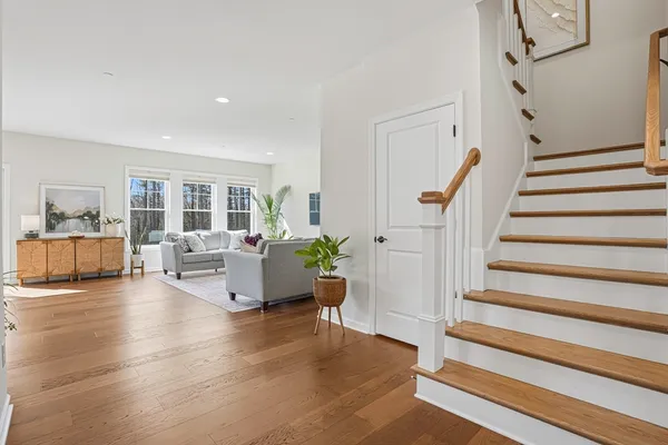 $929,000 | 11 Winslow Lane, Unit 2, North Grafton, MA 01536