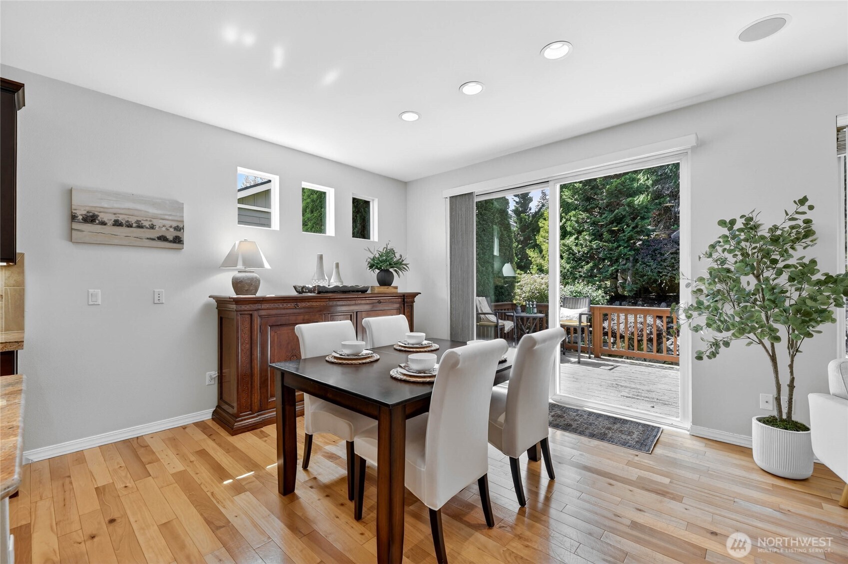 12357 Big Leaf Way Northeast Redmond, WA 98053 - Photo 15 of 36